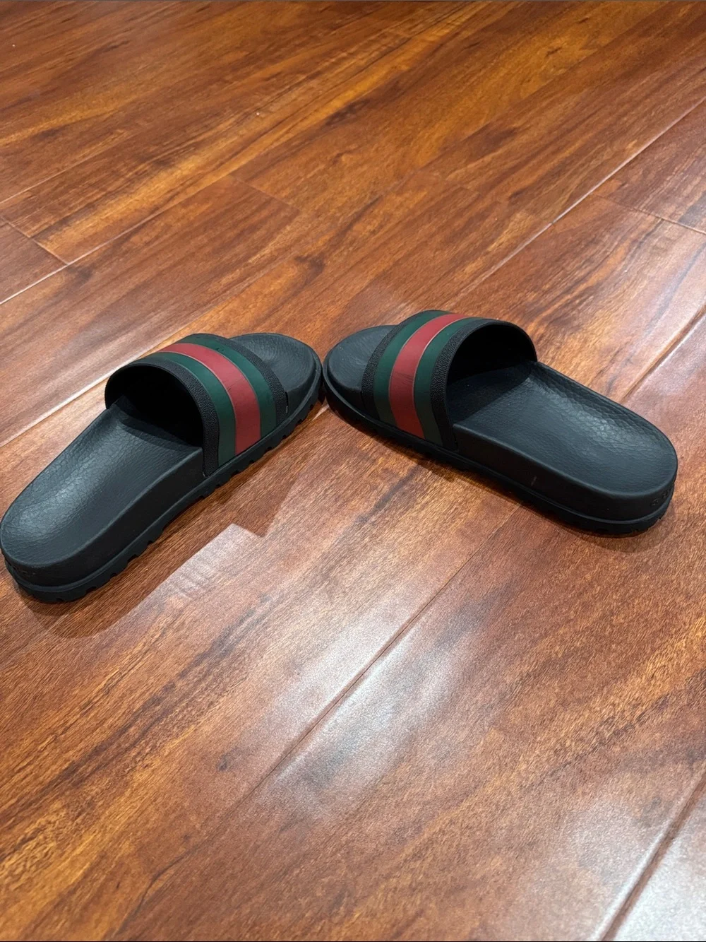 Gucci slides red green stripes black
